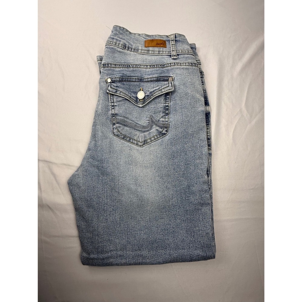 Angels Forever Young Size 12 Curvy Capri Light Wash Denim Jeans